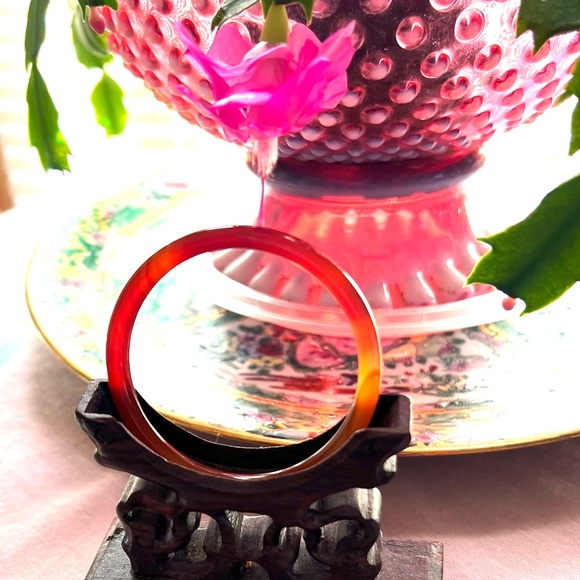 Carnelian Bangle - Picture 1 of 3